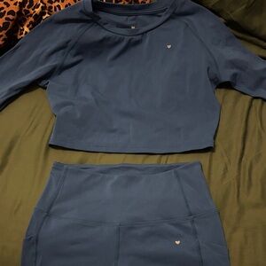 Love Fitness teal workout set